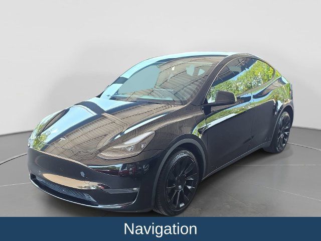 Used 2025 Tesla Model Y Long Range AWD/4WD image 4