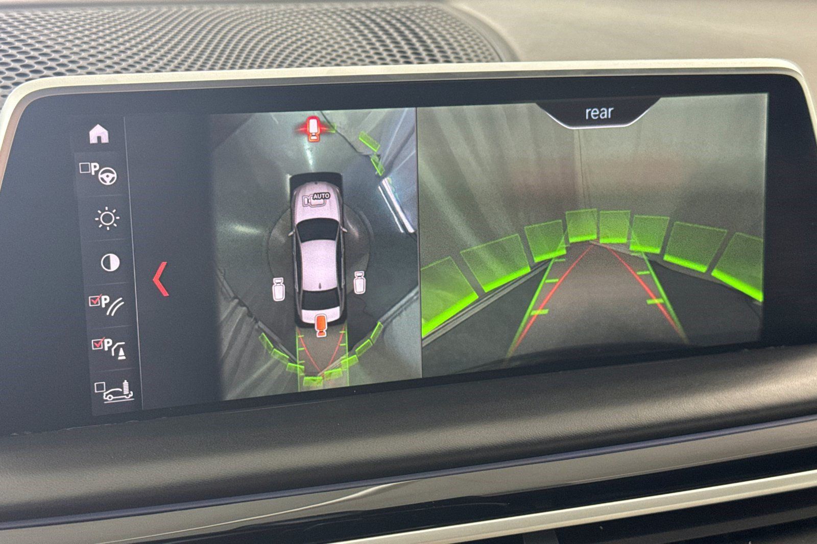 Used 2019 BMW 750i w/ Executive Package RWD image 21