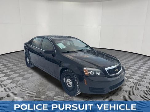Used 2011 Chevrolet Caprice RWD image 3