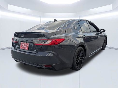 Used 2025 Toyota Camry SE w/ Multimedia Upgrade Package FWD image 4