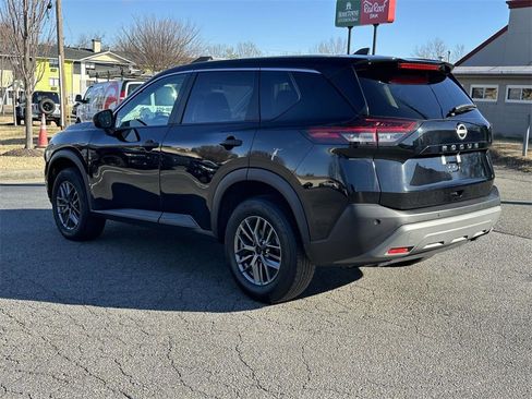 Used 2023 Nissan Rogue S image 22