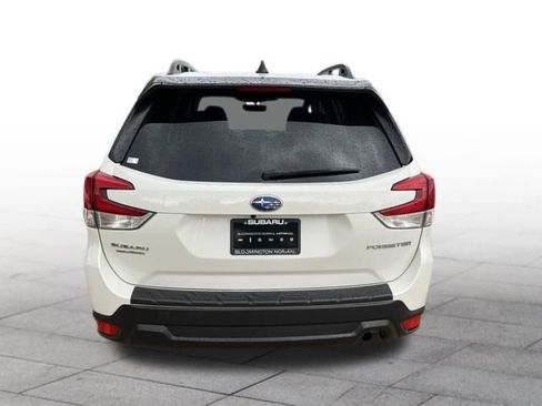 Used 2024 Subaru Forester Premium AWD/4WD image 5