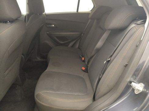 Used 2021 Chevrolet Trax LS w/ Tint and Cruise Package FWD image 18