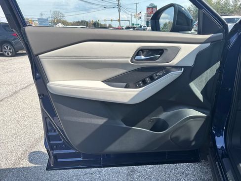 New 2026 Nissan Rogue Dark Armor AWD/4WD image 11