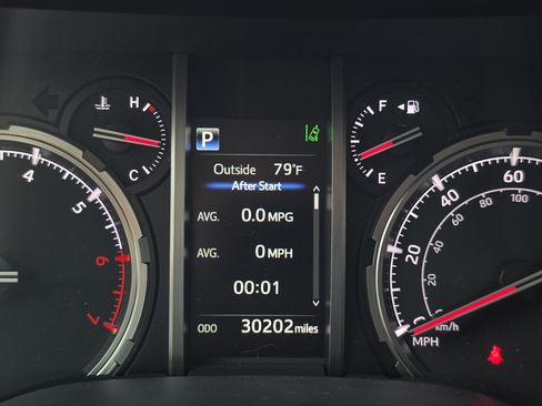 Used 2024 Toyota 4Runner TRD Off-Road AWD/4WD image 24