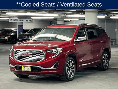 Used 2018 GMC Terrain Denali w/ Advanced Safety Package image 4