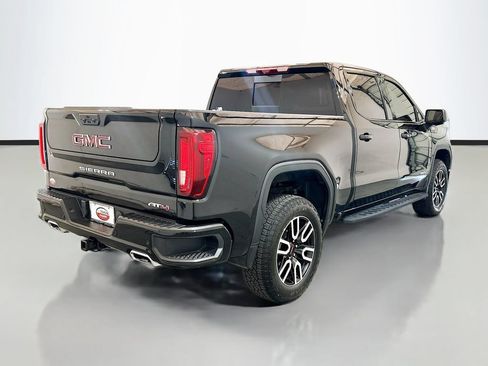 Used 2025 GMC Sierra 1500 AT4 w/ AT4 Premium Package AWD/4WD image 4