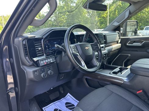 Certified 2024 Chevrolet Silverado 2500 LT w/ Safety Package AWD/4WD image 18