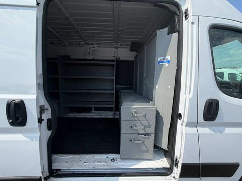 Used 2023 RAM ProMaster 2500 FWD image 13