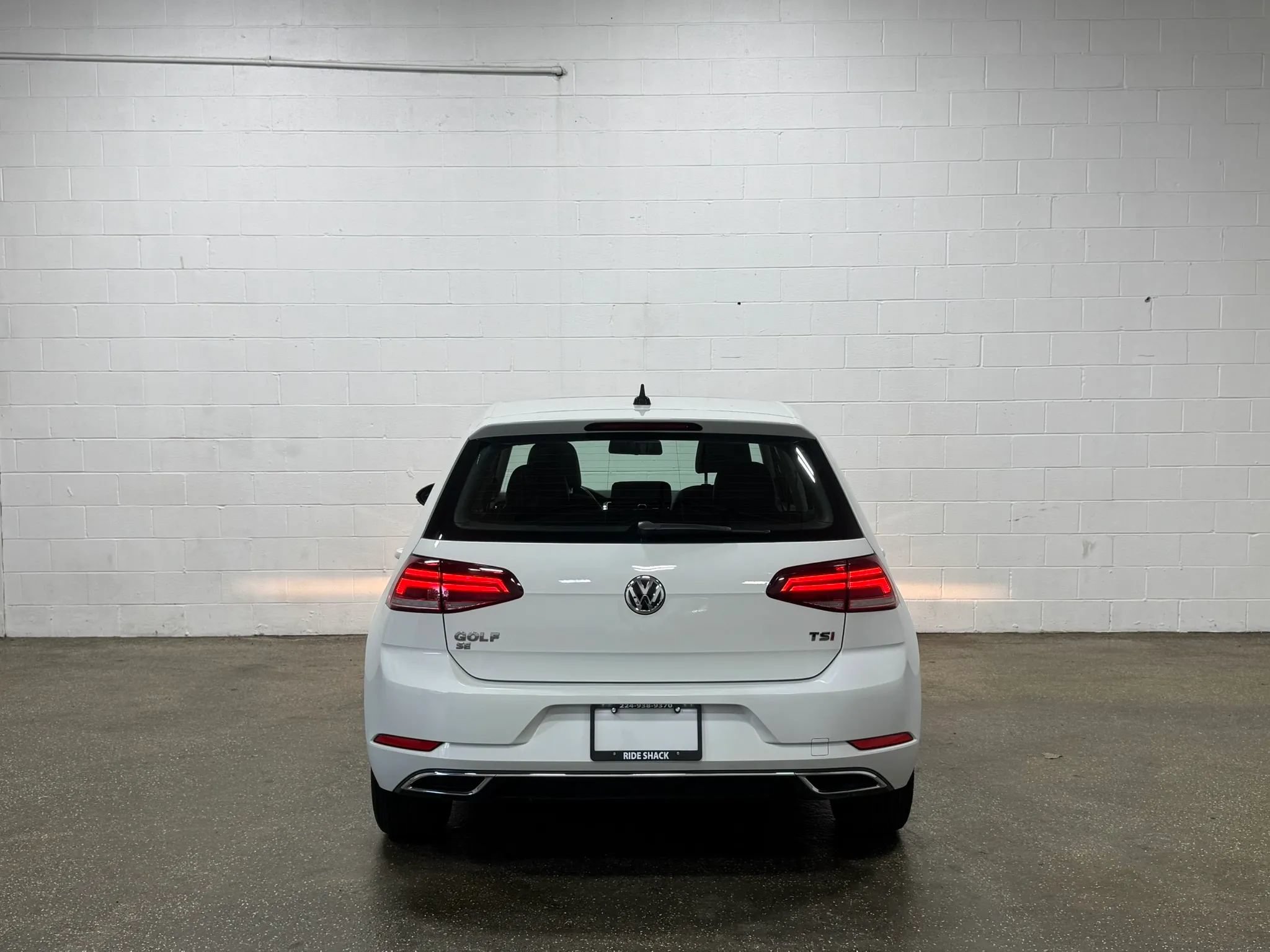 Used 2018 Volkswagen Golf SE FWD image 4