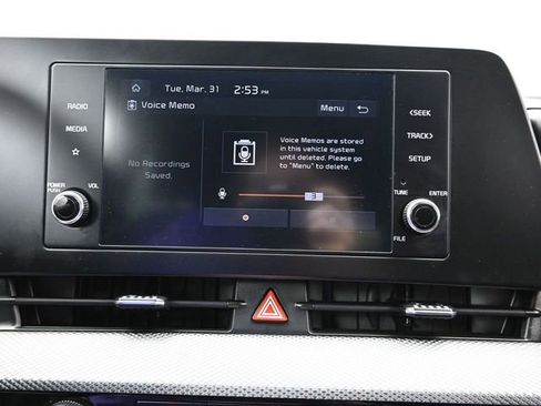 Used 2025 Kia Sportage LX image 32