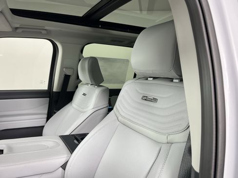 New 2025 Ford Expedition Max Platinum w/ Platinum Ultimate Package image 17