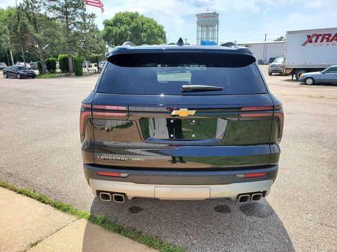 Used 2026 Chevrolet Traverse LT AWD/4WD image 7