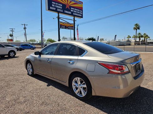 Used 2015 Nissan Altima 2.5 SV FWD image 7