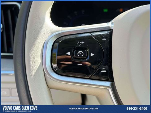 Certified 2023 Volvo XC60 T8 Plus image 19