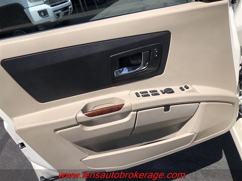 Used 2005 Cadillac SRX V8 RWD image 9