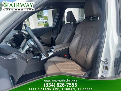 Used 2025 BMW X3 xDrive30i AWD/4WD image 10