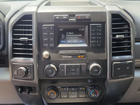 Used 2019 Ford F250 XLT w/ XLT Value Package AWD/4WD image 15