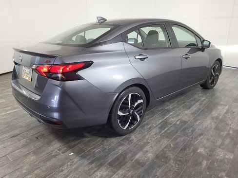 Used 2024 Nissan Versa SR image 5