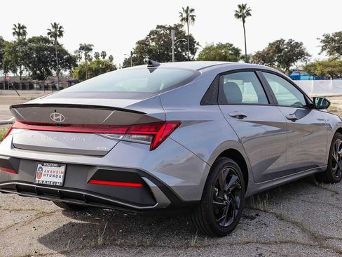 New 2026 Hyundai Elantra Sport FWD image 6