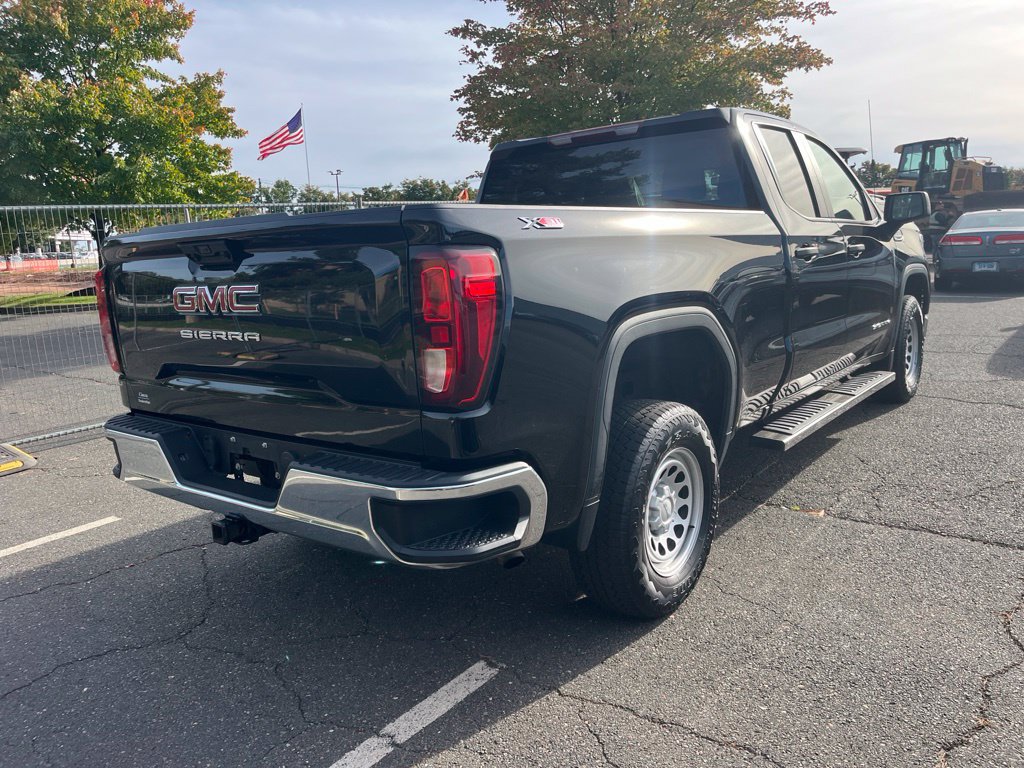 Used 2023 GMC Sierra 1500 Pro w/ Pro Value Package AWD/4WD image 4
