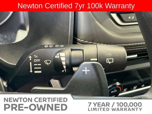 Used 2023 Nissan Rogue SV AWD/4WD image 33