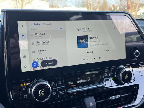 New 2026 Toyota Highlander Platinum image 13