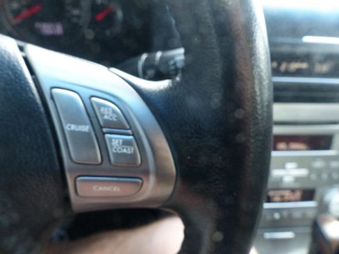 Used 2009 Subaru Legacy 2.5i Limited image 28