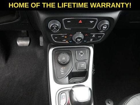 Used 2021 Jeep Compass Latitude AWD/4WD image 32