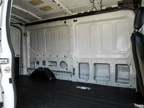 Used 2023 Ford Transit 250 Medium Roof RWD image 34