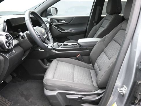 Used 2025 Chevrolet Equinox LT image 21