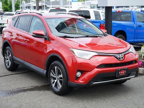 Used 2016 Toyota RAV4 XLE AWD/4WD image 9