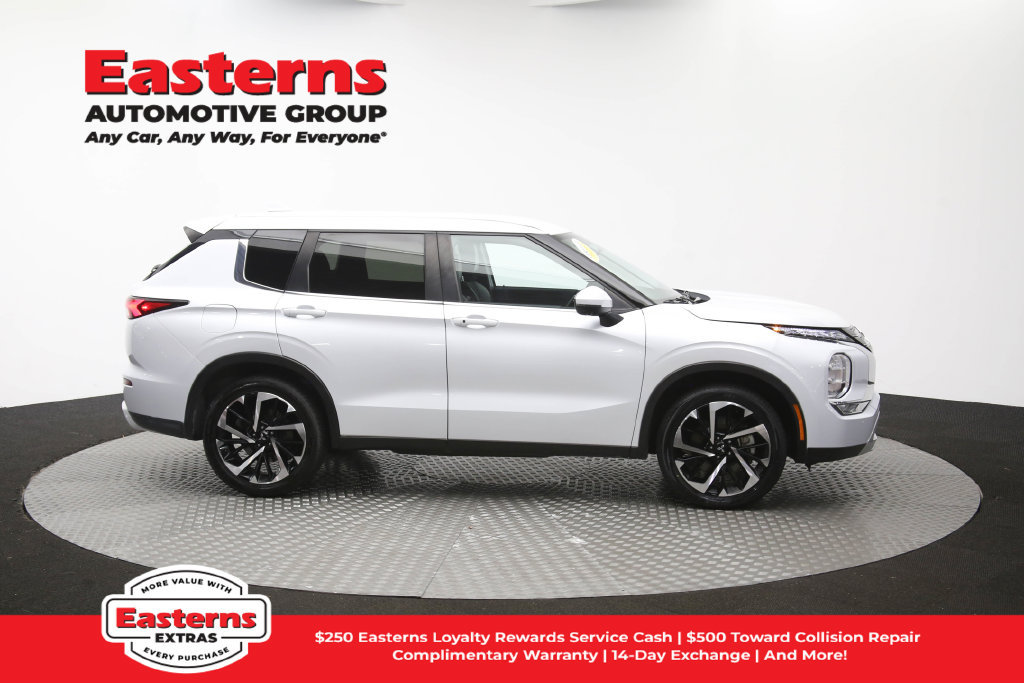 Used 2024 Mitsubishi Outlander SE FWD image 47
