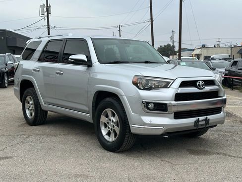 Used 2016 Toyota 4Runner Limited image 9