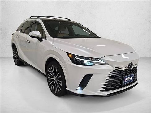 Used 2023 Lexus RX 350 w/ Accessory Package (2T) AWD/4WD image 3