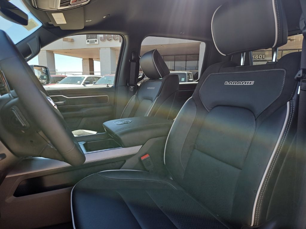 New 2026 RAM 1500 Laramie w/ Sport Appearance Package AWD/4WD image 19