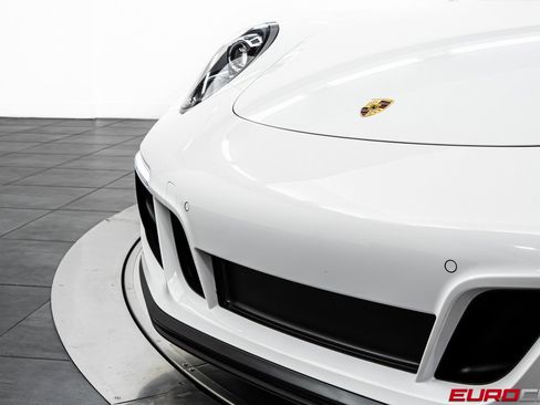 Used 2019 Porsche 911 GT3 RS image 11