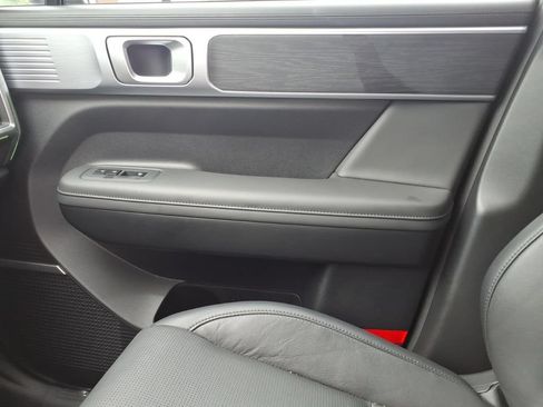 Certified 2026 Hyundai Santa Fe Limited AWD/4WD image 24