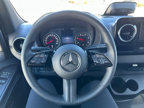 New 2026 Mercedes-Benz Sprinter 2500 image 9
