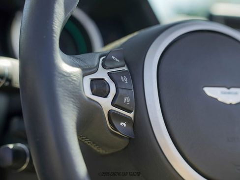 Used 2020 Aston Martin DB11 Volante image 50