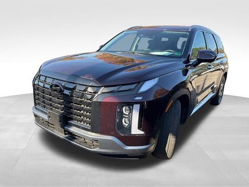 Used 2024 Hyundai Palisade Limited image 2