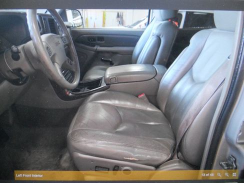 Used 2004 GMC Yukon Denali image 9