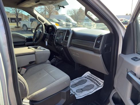 Used 2019 Ford F550 4x4 Regular Cab Super Duty image 20