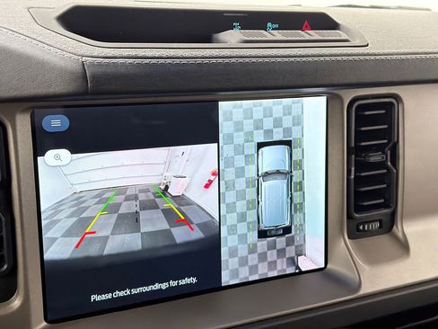 New 2025 Ford Bronco Outer Banks image 28