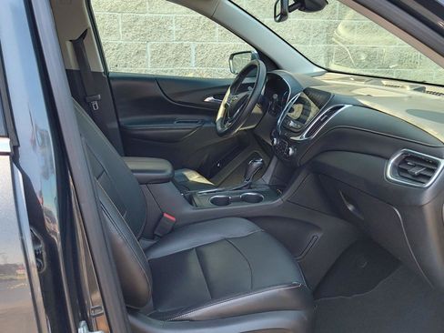 Used 2018 Chevrolet Equinox Premier FWD image 19