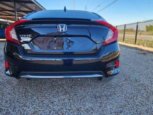Used 2019 Honda Civic EX image 10