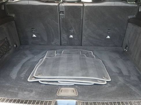 Used 2022 Mercedes-Benz GLE 350 4MATIC w/ Premium Package image 18
