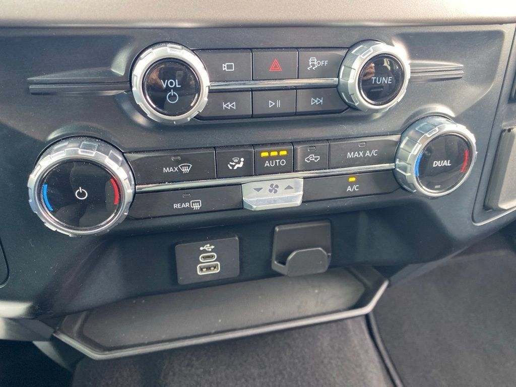 Used 2025 Ford F150 XLT w/ Equipment Group 301A Standard AWD/4WD image 43