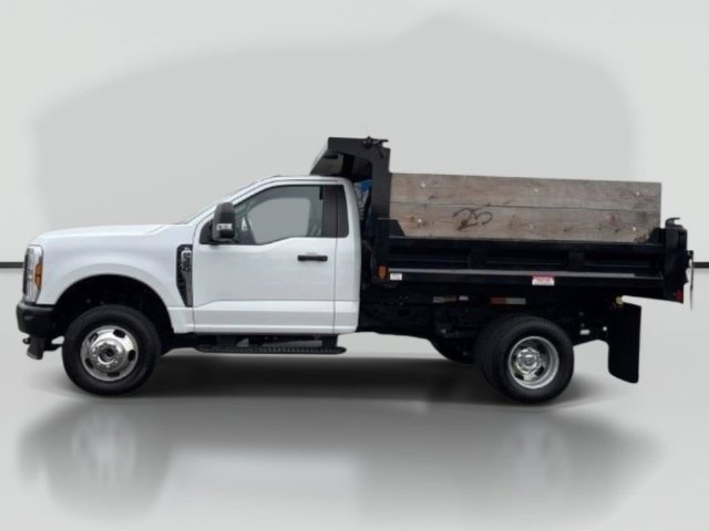 Used 2024 Ford F350 XL w/ Snow Plow Prep Package AWD/4WD image 2