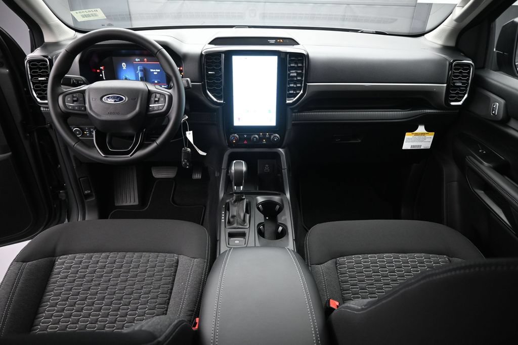 New 2026 Ford Ranger XLT w/ Black Appearance Package AWD/4WD image 18